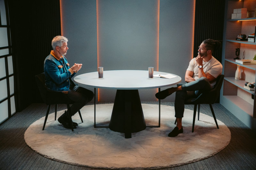 Joel Jota recebe Otaviano Costa no Jota Jota Podcast em papo intimista sobre carreira artística, empreendedorismo e superação Joel Jota recebe Otaviano Costa no Jota Jota Podcast em papo intimista sobre carreira artística, empreendedorismo e superação